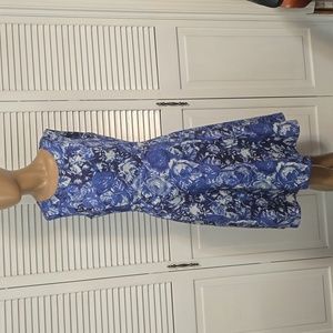 600 Linea Domani Dress Womens Sz 4 Blue Floral Sleeveless Fit & Flare Career